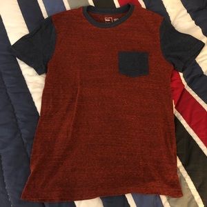 Men’s small Pocket T